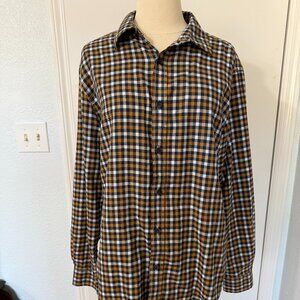 Pacific Outfitters Plaid Button Down Shirt Medium Flannel Outdoor Hiking